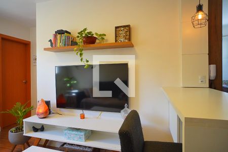 Sala de apartamento à venda com 2 quartos, 43m² em Protásio Alves, Porto Alegre