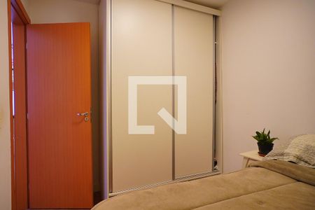 Quarto 2 de apartamento à venda com 2 quartos, 43m² em Protásio Alves, Porto Alegre