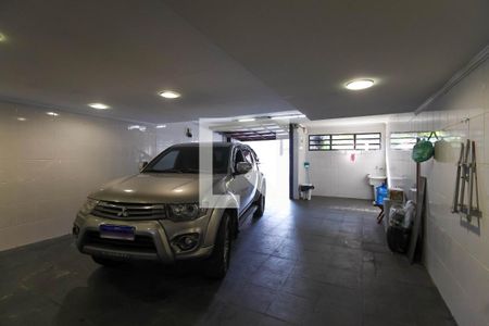 Casa à venda com 226m², 3 quartos e 5 vagasGaragem