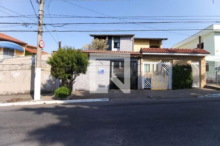 Casa à venda com 226m², 3 quartos e 5 vagasFachada