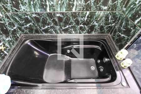 Casa à venda com 226m², 3 quartos e 5 vagasBanheiro da Suíte