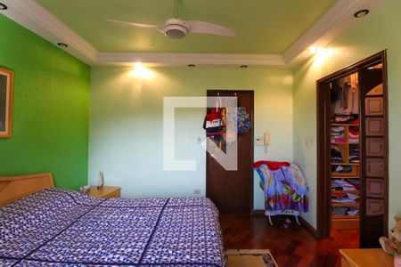 Casa à venda com 226m², 3 quartos e 5 vagasQuarto Suíte