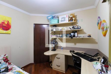 Casa à venda com 226m², 3 quartos e 5 vagasQuarto 2