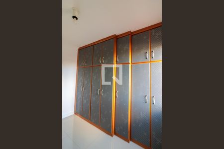 Apartamento para alugar com 75m², 3 quartos e 2 vagasQuarto 1 - Armários