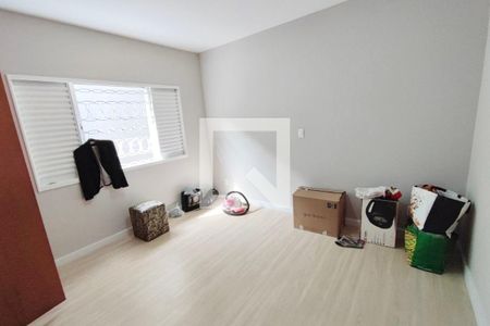 Casa à venda com 350m², 3 quartos e 4 vagas Casa à venda com 350m², 3 quartos e 4 vagasQuarto 2