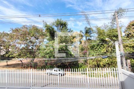 Casa à venda com 350m², 3 quartos e 4 vagas Casa à venda com 350m², 3 quartos e 4 vagasVista da Rua