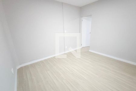 Casa à venda com 350m², 3 quartos e 4 vagas Casa à venda com 350m², 3 quartos e 4 vagasQuarto Suíte