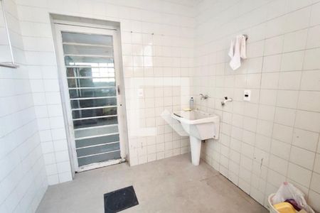 Casa à venda com 350m², 3 quartos e 4 vagas Casa à venda com 350m², 3 quartos e 4 vagasÁrea de Serviço