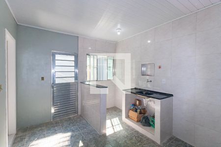 Sala/Cozinha de casa para alugar com 1 quarto, 35m² em Vila Uniao (zona Leste), São Paulo