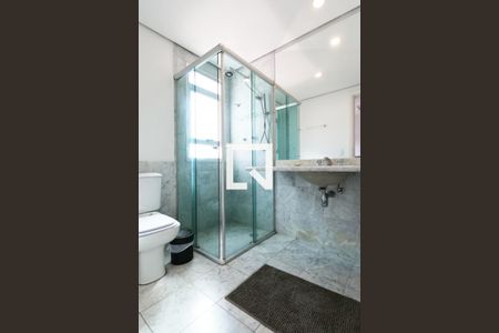 Apartamento para alugar com 245m², 4 quartos e 4 vagas Apartamento para alugar com 245m², 4 quartos e 4 vagasSuíte 2 banheiro