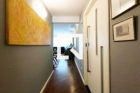 Apartamento para alugar com 245m², 4 quartos e 4 vagas Apartamento para alugar com 245m², 4 quartos e 4 vagasHall de entrada