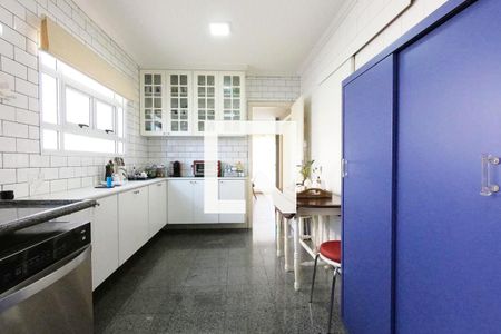 Apartamento para alugar com 245m², 4 quartos e 4 vagas Apartamento para alugar com 245m², 4 quartos e 4 vagasCozinha