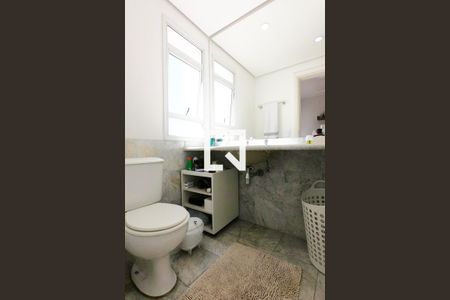 Apartamento para alugar com 245m², 4 quartos e 4 vagas Apartamento para alugar com 245m², 4 quartos e 4 vagasSuíte banheiro