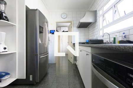 Apartamento para alugar com 245m², 4 quartos e 4 vagas Apartamento para alugar com 245m², 4 quartos e 4 vagasCozinha