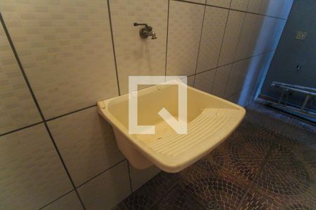 Casa para alugar com 50m², 1 quarto e sem vagaÁrea de Serviço