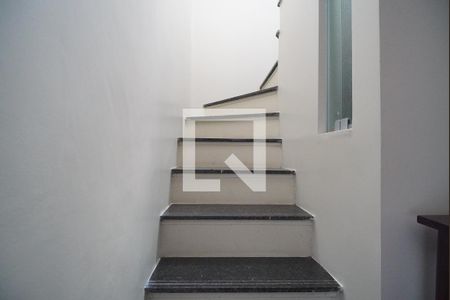 Apartamento à venda com 124m², 2 quartos e 1 vagaEscada 