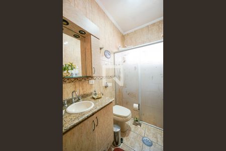 Casa à venda com 180m², 2 quartos e 3 vagasBanheiro social