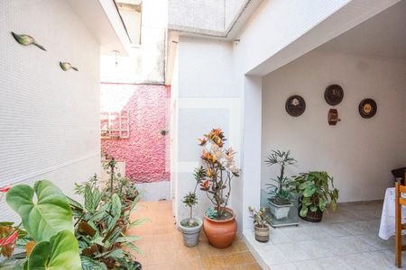 Casa à venda com 180m², 2 quartos e 3 vagasQuintal