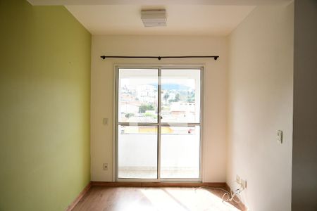 Sala de apartamento para alugar com 2 quartos, 50m² em Jardim Central, Cotia