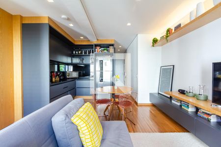 Sala/Cozinha de kitnet/studio para alugar com 1 quarto, 48m² em Indianópolis, São Paulo