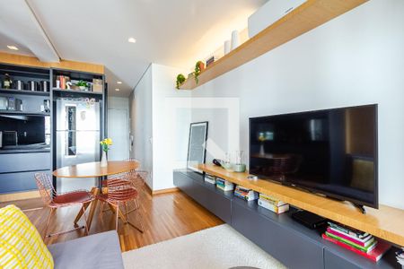 Sala/Cozinha de kitnet/studio para alugar com 1 quarto, 48m² em Indianópolis, São Paulo
