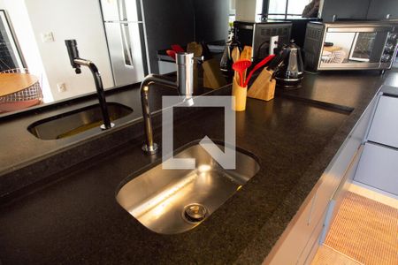 Sala/Cozinha de kitnet/studio para alugar com 1 quarto, 48m² em Indianópolis, São Paulo