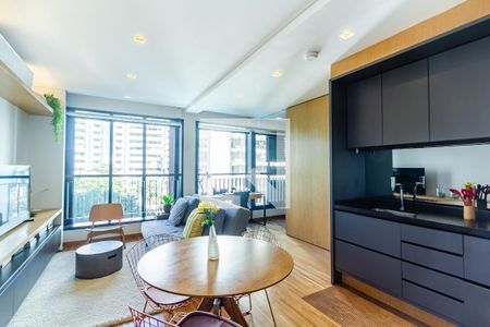 Sala/Cozinha de kitnet/studio para alugar com 1 quarto, 48m² em Indianópolis, São Paulo