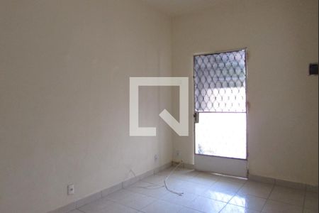 Sala de casa para alugar com 2 quartos, 80m² em Campo Grande, Rio de Janeiro
