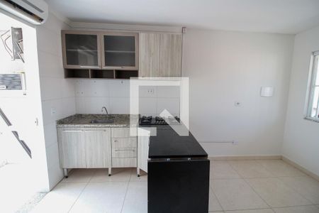 Sala/Cozinha de apartamento à venda com 2 quartos, 40m² em Vila Esperança, São Paulo