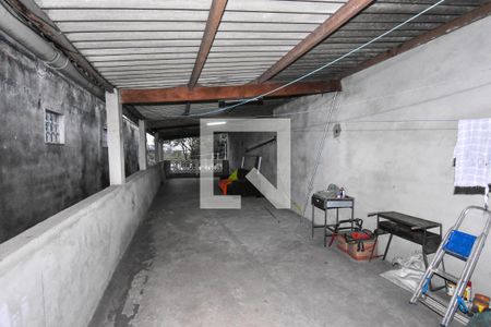 Casa para alugar com 100m², 2 quartos e 2 vagasQuintal