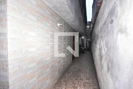 Casa para alugar com 100m², 2 quartos e 2 vagasQuintal