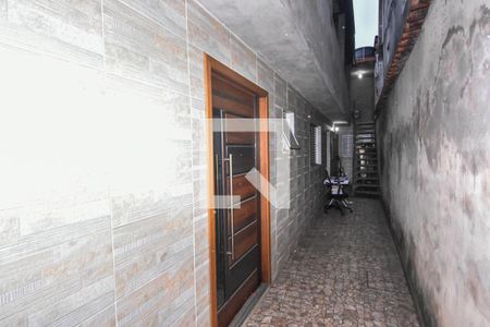 Casa para alugar com 100m², 2 quartos e 2 vagasQuintal