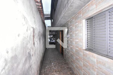 Casa para alugar com 100m², 2 quartos e 2 vagasQuintal