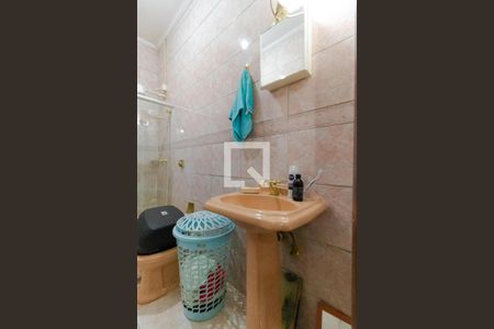 Casa à venda com 358m², 4 quartos e 3 vagasBanheiro da Suíte 03