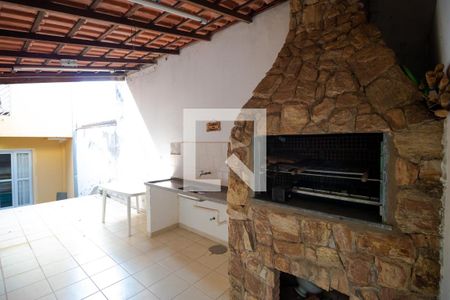 Casa à venda com 358m², 4 quartos e 3 vagasChurrasqueira