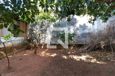 Casa à venda com 358m², 4 quartos e 3 vagasQuintal