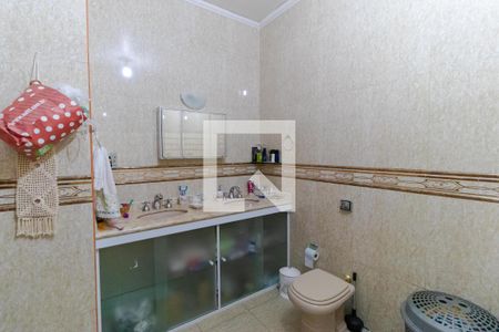 Casa à venda com 358m², 4 quartos e 3 vagasBanheiro da Suíte 01