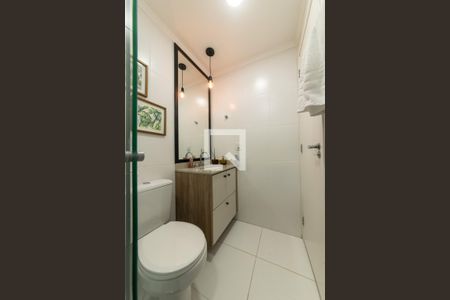 Apartamento à venda com 94m², 2 quartos e 2 vagasBanheiro Social