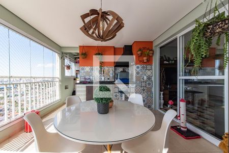 Apartamento à venda com 94m², 2 quartos e 2 vagasVaranda