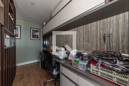 Apartamento à venda com 94m², 2 quartos e 2 vagasEscritório