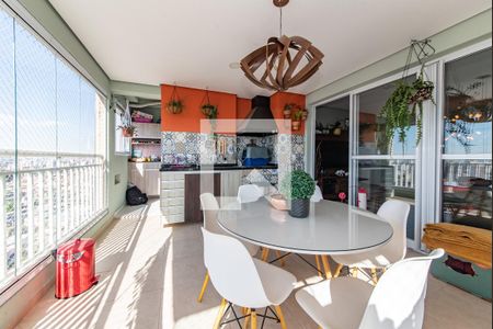 Apartamento à venda com 94m², 2 quartos e 2 vagasVaranda