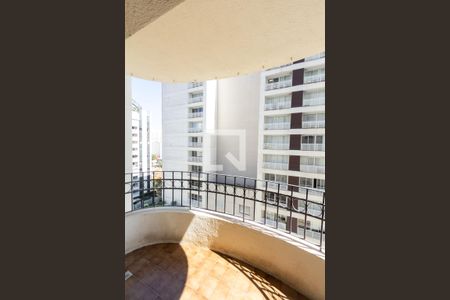 Varanda de apartamento para alugar com 3 quartos, 98m² em Indianópolis, São Paulo