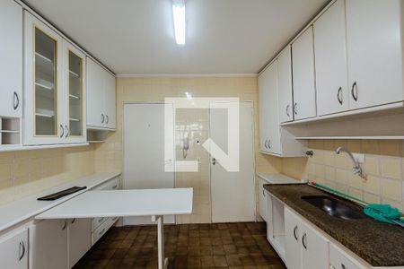Apartamento para alugar com 98m², 3 quartos e 2 vagasCozinha
