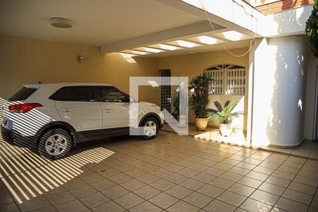 Casa à venda com 298m², 4 quartos e 3 vagasGaragem