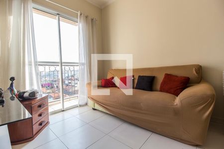 Sala de TV de apartamento para alugar com 2 quartos, 70m² em Jardim Tupanci, Barueri