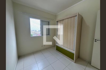 Quarto 1 de apartamento para alugar com 2 quartos, 70m² em Jardim Tupanci, Barueri
