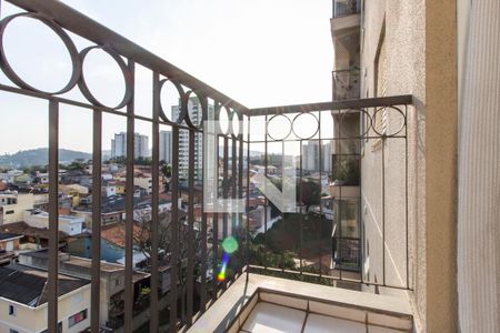 varanda de apartamento para alugar com 2 quartos, 70m² em Jardim Tupanci, Barueri