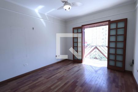 Casa à venda com 315m², 4 quartos e 2 vagasSuíte 1