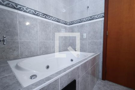 Casa à venda com 315m², 4 quartos e 2 vagasBanheiro - Suíte 1