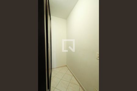 Casa à venda com 315m², 4 quartos e 2 vagasQuarto de Serviço